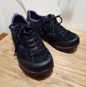 Dansko Paisley Black Suede Waterproof Sneaker Women's Size 7